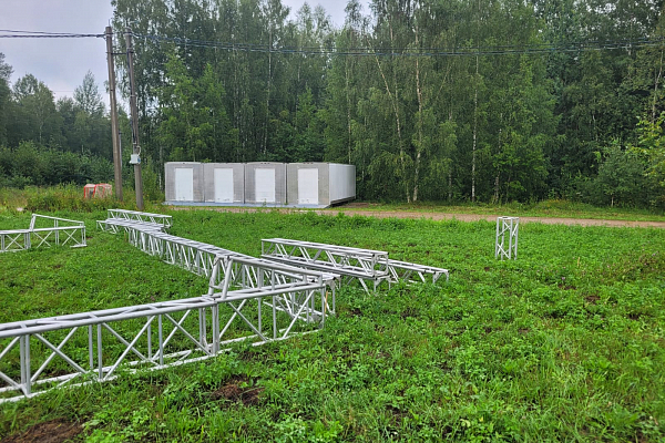 "˸���� ���������: 25 ��� � ����", �. ����������-���������