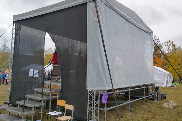 ���������� ���������, �.����-������