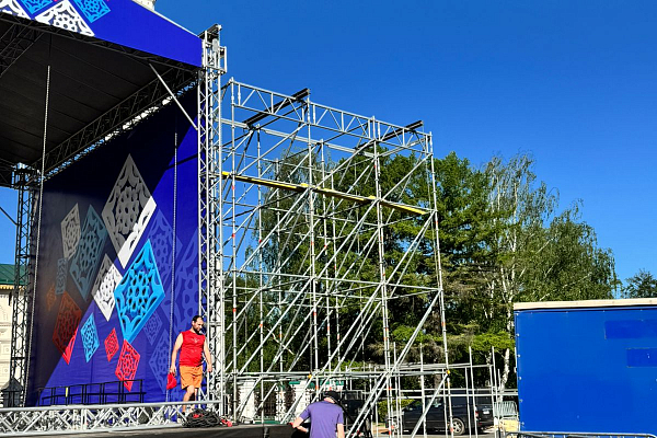 ���� ������ � �.���������