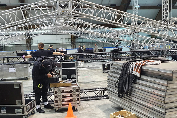 ������� ������ ��������� � �. ��������