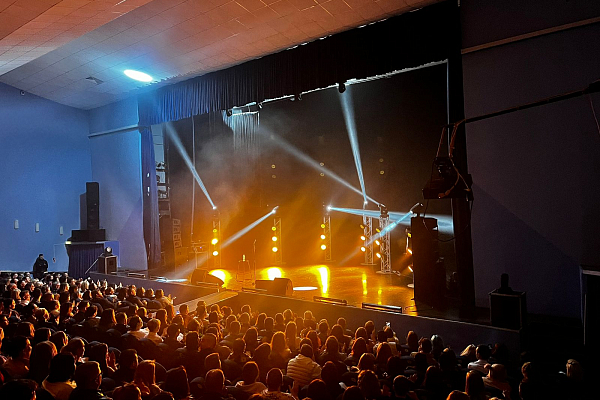 ������� ������ ������, �. ��������