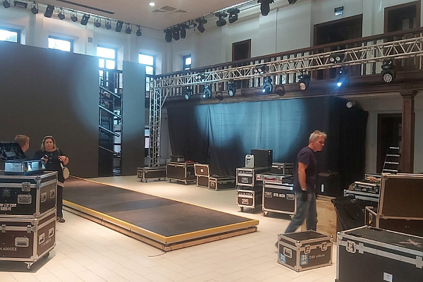 XV ������������� ��������� ���� ���� �� �����. ������� �������