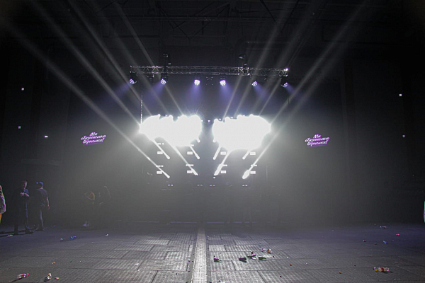 ��������� 90-�, �.�������