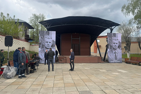 ���� ������ � �.����-������