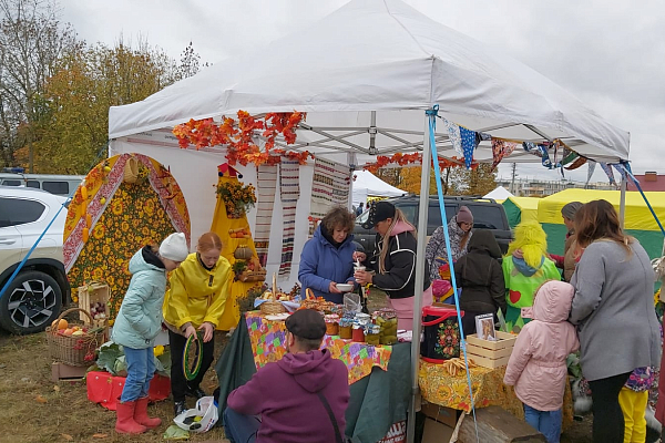 ���������� ���������, �.����-������