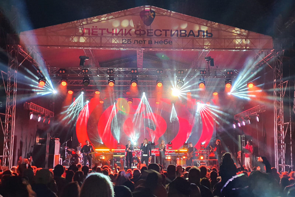 "˸���� ���������: 25 ��� � ����", �. ����������-���������