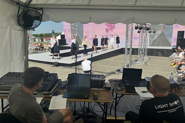 XVIII ������������� ��������� ���� ���� �� �����. ������� �������, �.���