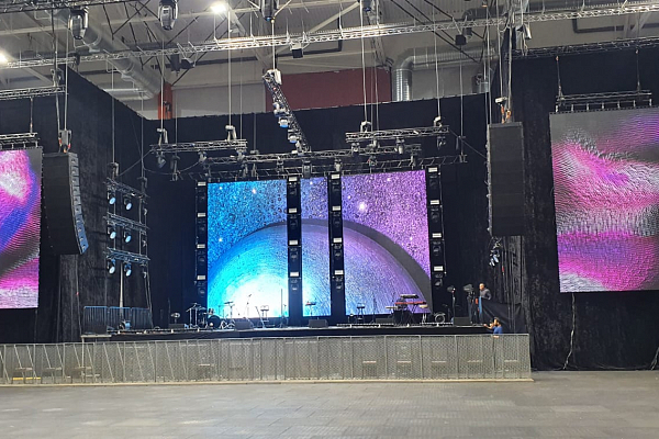 ������� ������ ��������� � �. �������