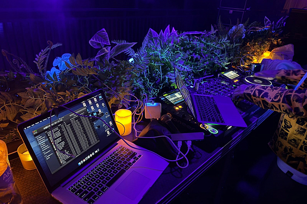 Ideology party, �.�������