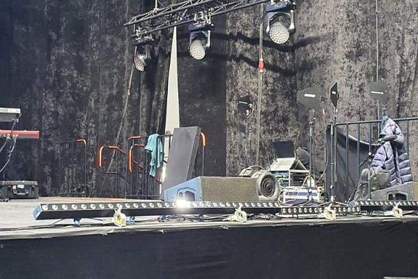 ������� ������ ��������� � �. �������