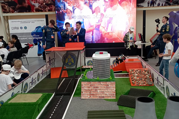 ������������� ����������������� ��������� �RoboEMERCOM�, ��, �. �������