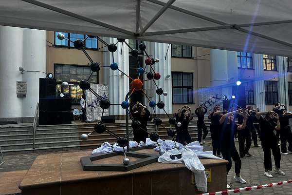 ���� ������ � �����, �.�������