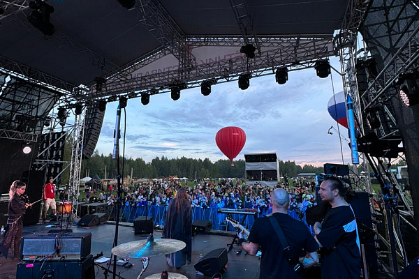 "˸���� ���������: 25 ��� � ����", �. ����������-���������