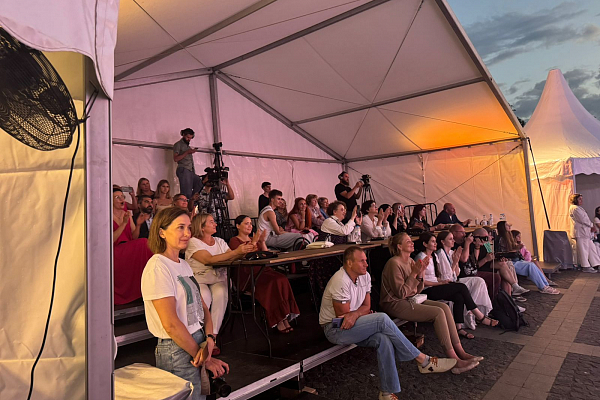 XVIII ������������� ��������� ���� ���� �� �����. ������� �������, �.���